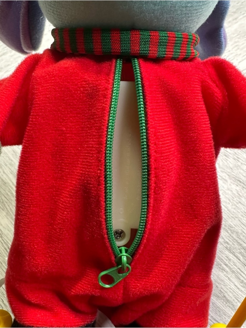 DISNEY FLIP & SKI STITCH CHRISTMAS PLUSH. - Picture 7 of 7